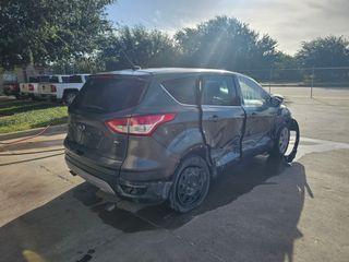 2015 Ford Escape SE - Exterior Rear Right Corner Image
